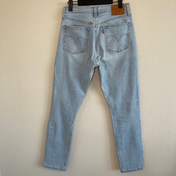 Levi’s 501 S light Wash Straight Jeans - Size 27x28 - Picture 3 of 5